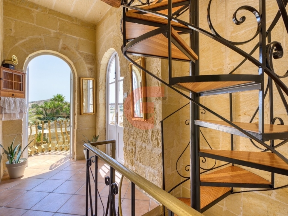 e20db191-d167-42ca-a77f-e199a37c50de