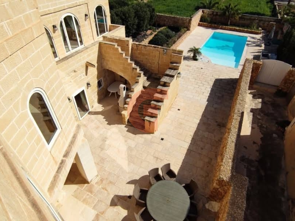 499599638_701242178948461_6247554635614728277_n